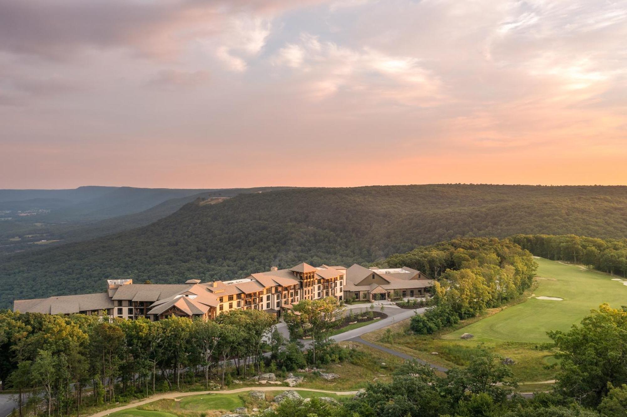 Cloudland At Mclemore Resort Lookout Mountain, Curio By Hilton Rising Fawn Екстер'єр фото